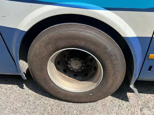 اتوبوس های یوتونگ استفاده شده ی دوامدار 47 صندلی اتوبوس های گردشگری LHD دست دوم با 2 درب
