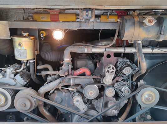 اتوبوس مسافربری دست دوم با فرمان چپ، 55-60 صندلی، با حجم موتور 9726 سی‌سی و قدرت موتور 247 کیلووات