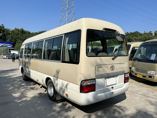 اتوبوس با ظرفیت 10-23 صندلی، گیربکس دستی، با صندلی‌های راحت