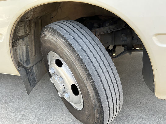 اتوبوس با ظرفیت 10-23 صندلی، گیربکس دستی، با صندلی‌های راحت