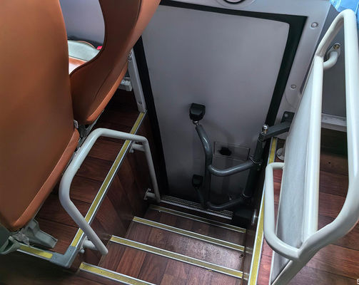 Yaxing LHD 48 صندلی اتوبوس استفاده شده اتوبوس دیزل سوخت حداکثر سرعت 100 کیلومتر در ساعت اتوبوس رانندگی