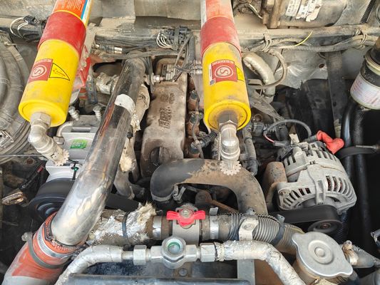 اتوبوس مدرسه ي پيش دبستاني 19 نفره با آسانسور صندلي چرخدار و مسافت 57870 کيلومتر