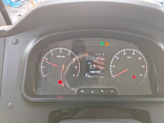 اتوبوس مدرسه ي پيش دبستاني 19 نفره با آسانسور صندلي چرخدار و مسافت 57870 کيلومتر